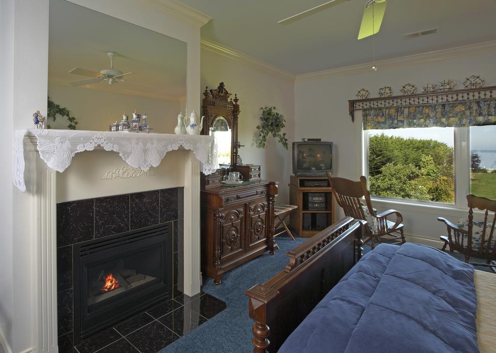 Sea Cliff Gardens Bed and Breakfast Port Angeles Exteriör bild
