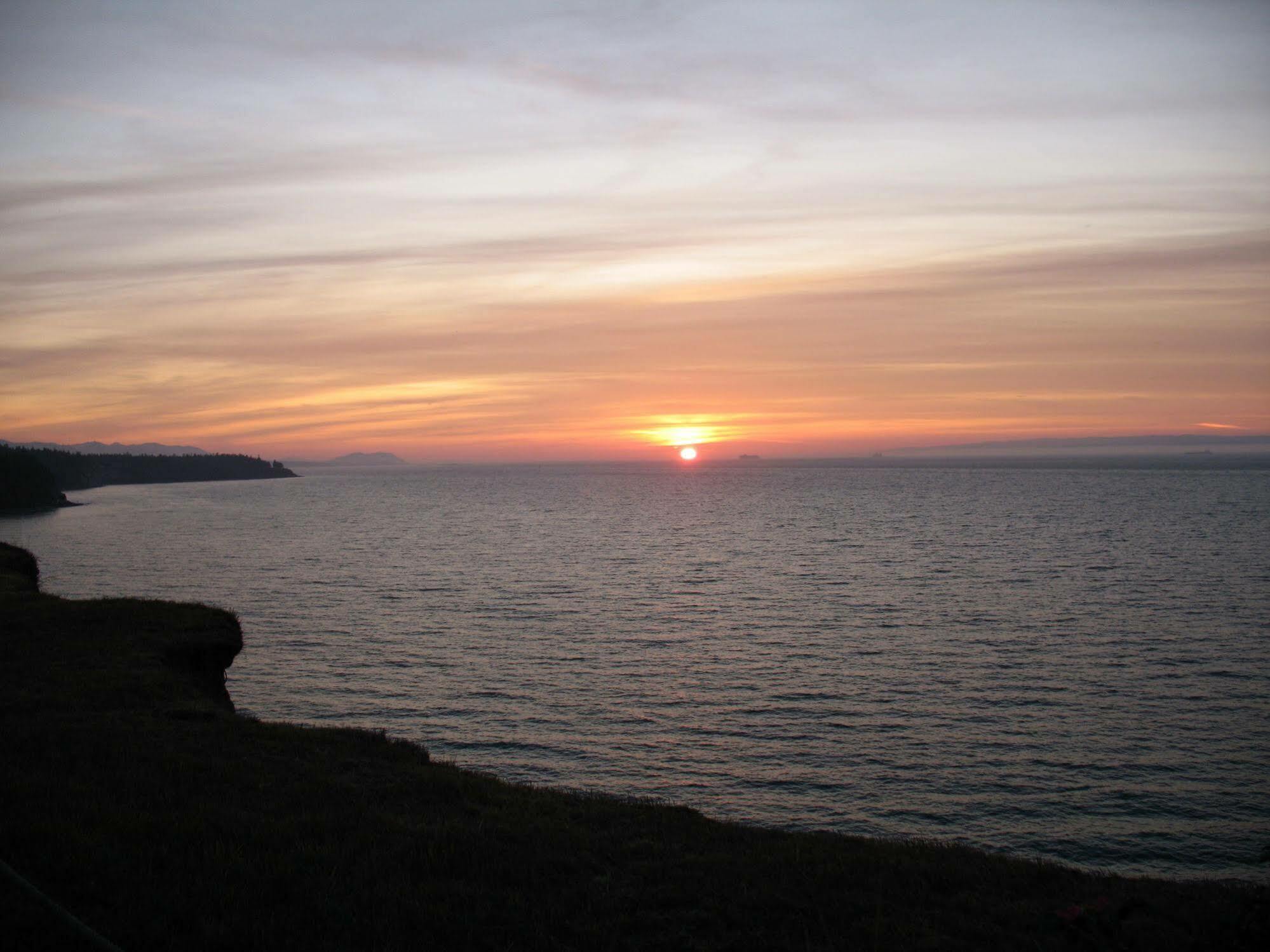 Sea Cliff Gardens Bed and Breakfast Port Angeles Exteriör bild